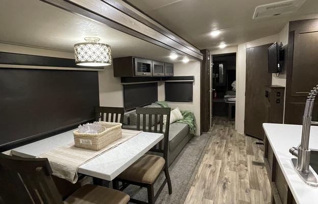 2019 Forest River RV Wildwood Heritage Glen LTZ 300BH RV rental photo 1