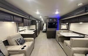 2021 Thor Motor Coach Challenger 35MQ