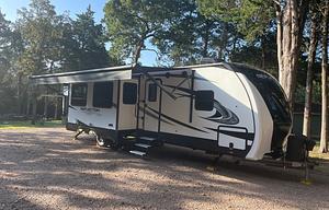 2022 Grand Design Reflection Luxury Travel Trailer