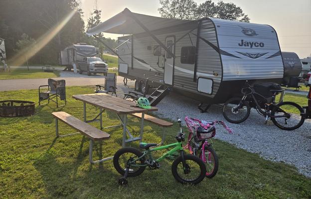 2021 Jayco Jay Flight 28BHS RV rental photo 1