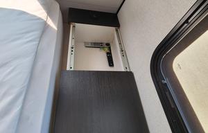 2025 Jayco Jay Feather 29QBH RV rental photo 7