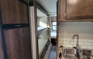 "Apollo" The Family Friendly Redhawk (sleeps 8)