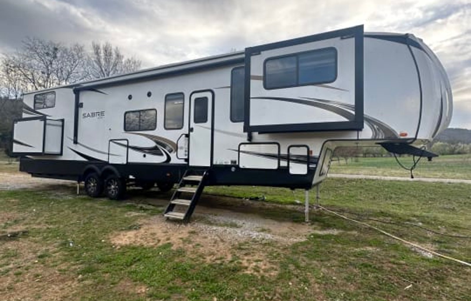 2022 Forest River Sabre HAL 1060