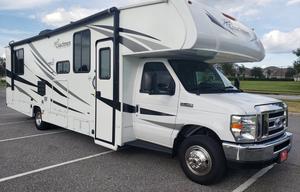 2021 RESORT STYLE RV LIVING !  32 FT Coachman Freelander