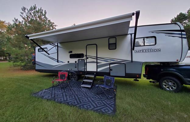 Family Bunkhouse RV w/ Starlink