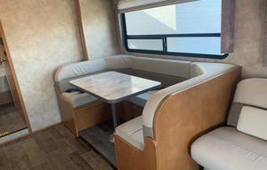 JANE - 2019 Winnebago Minnie Winnie 31K