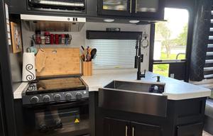 2021 Forest River RV Cherokee Grey Wolf 23MK RV rental photo 6