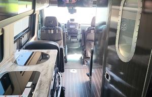 High-end Mercedes-Benz Airstream Interstate 3500 EXT