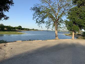 A photo of facility Holiday (Texas) waterfront parking