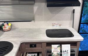 The Labrador Lodge – Pet-Friendly, Off-Grid Camper