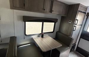 2024 Sunset Park RV Sun-Lite 18RD RV rental photo 7