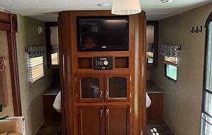 2014 Tracer 2750RBS 30’ travel trailer.