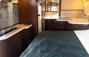 Full size bathroom, Easy to drive