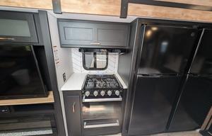 Outback: Chef's kitchen, King bed, 3 slides, Solar