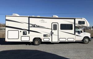 Luxury Family RV • Sleeps 8 • Bunks | Scout