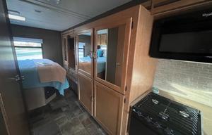 Thor Motor Coach Four Winds 31W