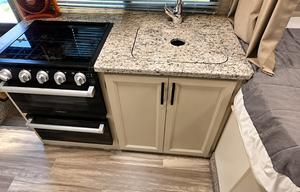 The Island Breeze Cruiser • Sleeps 6 CC-8G