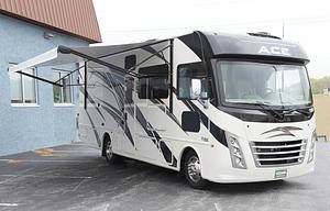 2022 ACE 27 FT Easy to Drive Class A! Sleeps 6-8