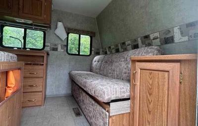 2005 Fleetwood RV Pioneer 180CK