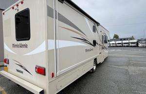 MIRA - 2017 Winnebago Minnie Winnie 31H
