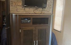 Forest River RV Cherokee Grey Wolf - Sleeps 9