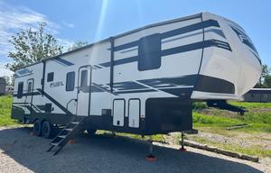 HOTROD'S Toyhauler/Memory-Making Rental!