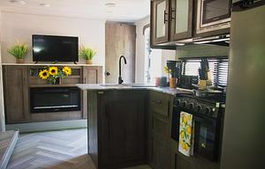 BIG Floorplan- Sleeps 4 Adults 6+ Kids (GWTX 1471)