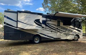Spring Glamping is here!!  2 AC AND 2 BATH!!!