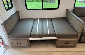 2025 Freedom Express 1.5 Bath, Fully Equipped!