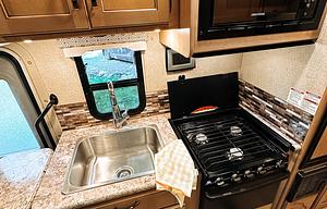 2018 Thor Motor Coach