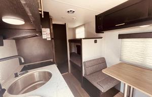 * Top Deals RV Rentals * Sand & Dust friendly !