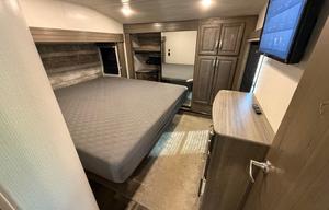 Keystone RV Cougar 368MBI