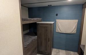 Tracer BUNK HOUSE pet /festival friendly sleeps 9