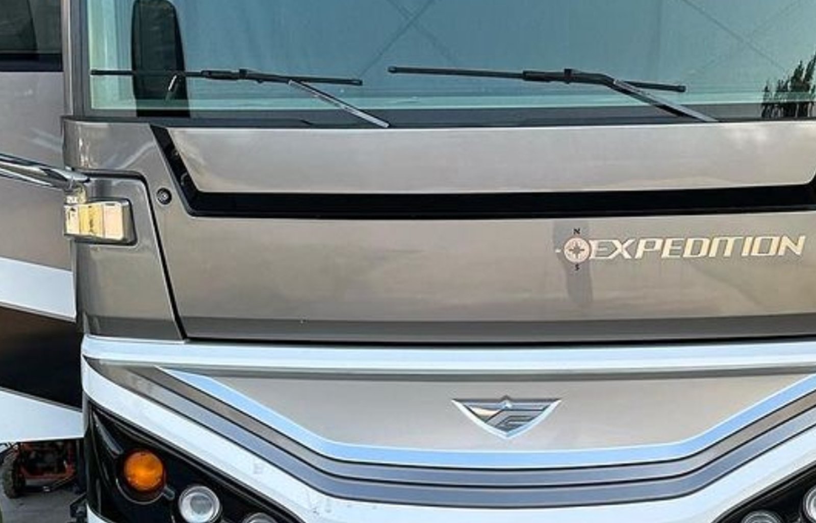 2012 Fleetwood Rv Expedition 38S