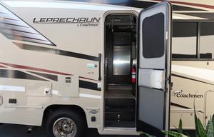 Coachmen RV CLASS C