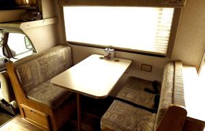2002 Winnebago Minnie