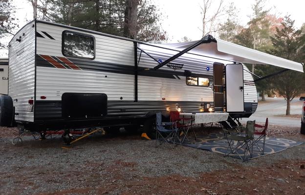 Large Family Camper with Games!