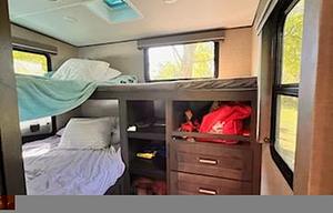 2021 Grand Design Reflection 28BH RV rental photo 10