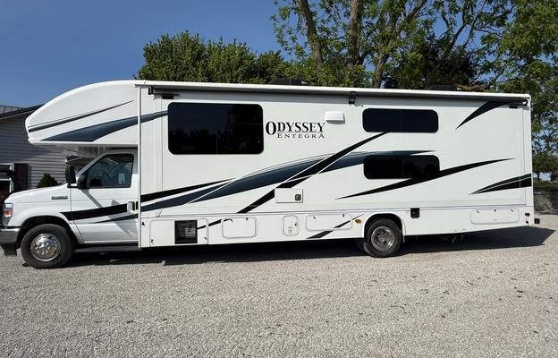 2024 Entegra Coach Odyssey 31F Bunkhouse Adventure