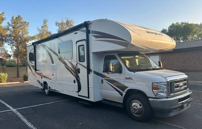 Kid/Pet Tested & Adult Privacy, Sleeps 9 w/ Bunks