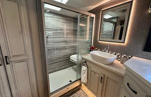 2022 Jayco North Point 382FLRB