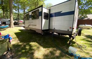 2022 Prime Time RV Avenger 26DBSLE