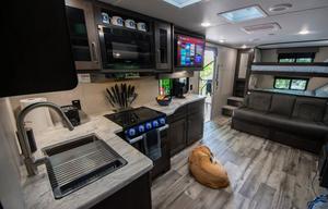 Fully Stocked Camper great for Families or Couples