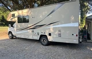 2017 Winnebago Minnie Winnie 25B RV rental photo 1