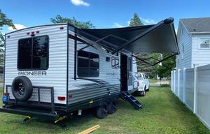 2020 Pioneer RD 210 RV rental photo 10