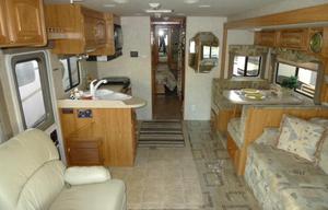 2004 Georgie Boy Landau Landau Motor Home