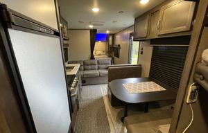 Spacious Clean New 29' Jayco RockyMountain Trailer