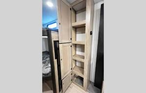 Bunkhouse RV Rental | Sleeps 8 | Outdoor Kitchen
