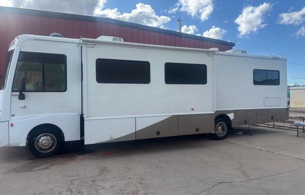 2007 Winnebago Sightseer 35J