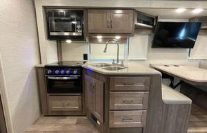 "Co-Pilot Cruiser" 2022 Winnebago Vista 27P